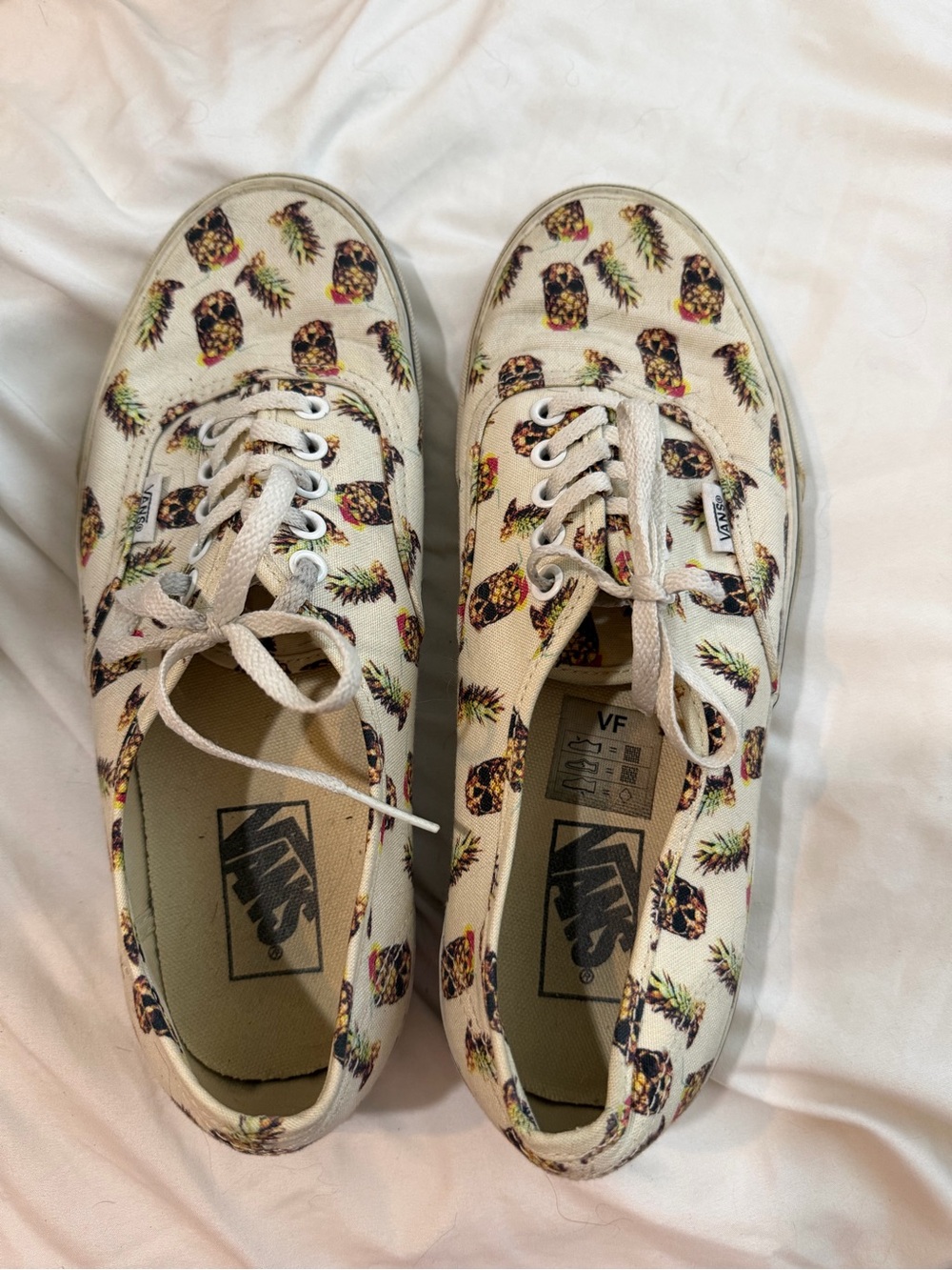 Vans Women's Cream Canvas Sneakers with Pineapple Motif